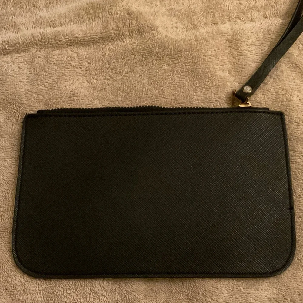 NWOT Kate Spade Black Coated Canvas Large Wristlet - Picture 2 of 7
